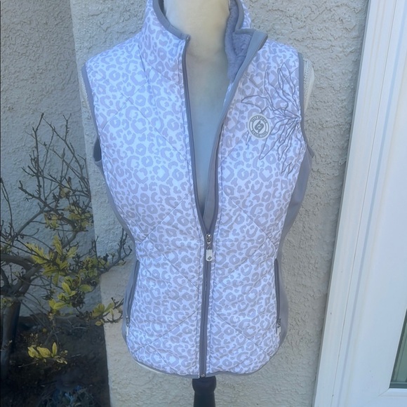 Daily Sports Jackets & Blazers - XDS By Daily Sports Animal Print Golf Vest Women's Size M